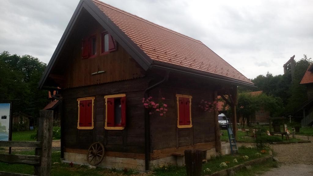 Rooms Ma La Karlovac Ngoại thất bức ảnh